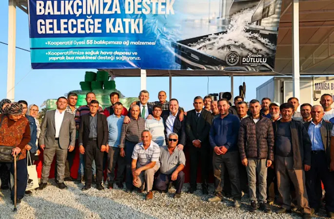 Köprübaşı'nda 55 balıkçıya ekipman desteği sağlandı