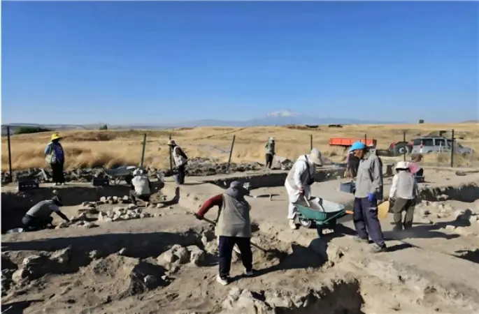 Kültepe’de 78 yıllık kazı tarihinde bir ilk: Helenistik Dönem mozaiği bulundu